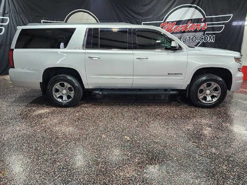 Used 2020 Chevrolet Suburban LT image 8