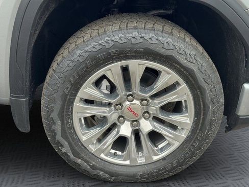 New 2026 GMC Sierra 1500 Denali w/ LPO, Black Badging Package image 28