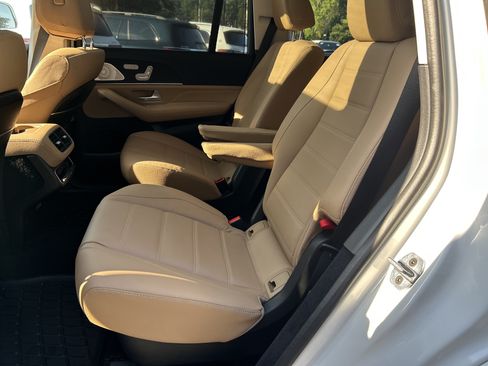 Certified 2024 Mercedes-Benz GLS 450 4MATIC image 42