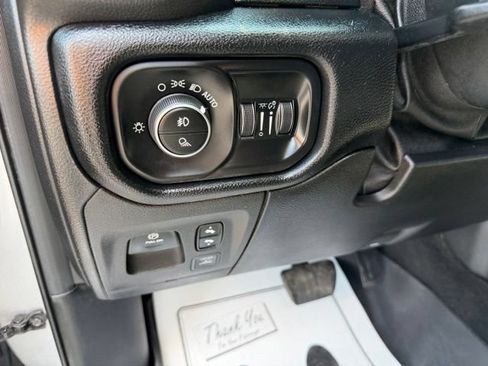 Used 2019 RAM 1500 Laramie AWD/4WD image 24