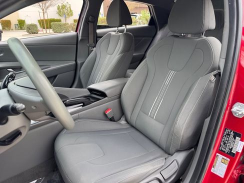 Used 2023 Hyundai Elantra SEL w/ Cargo Package image 16