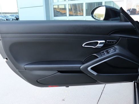 Used 2017 Porsche 718 Cayman image 32