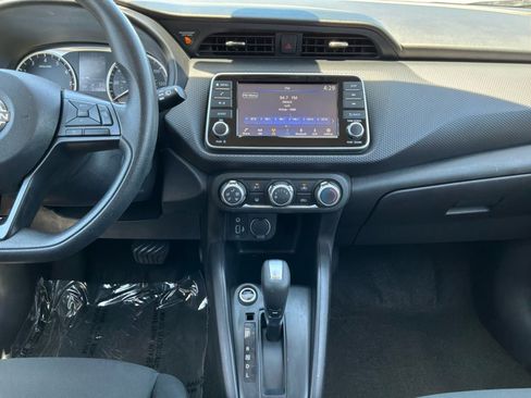 Used 2023 Nissan Kicks S FWD image 15
