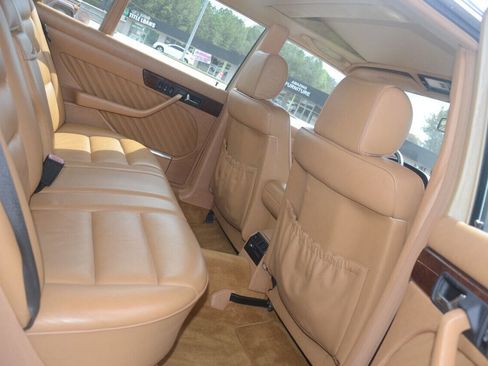 Used 1991 Mercedes-Benz 560 SEL image 19