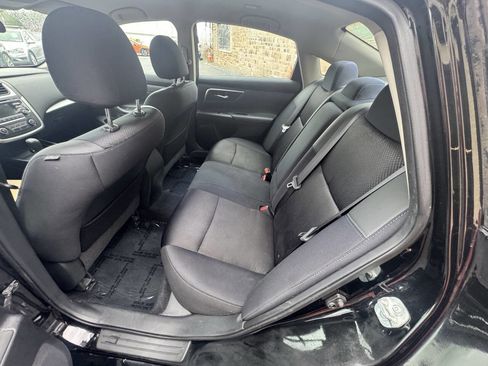 Used 2017 Nissan Altima 2.5 SR FWD image 16