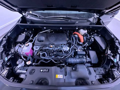 Used 2024 Toyota RAV4 LE image 3