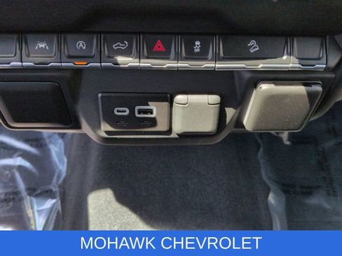 Used 2022 Chevrolet Silverado 1500 Custom Trail Boss w/ Midnight Edition AWD/4WD image 36