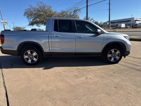 Used 2025 Honda Ridgeline RTL image 8