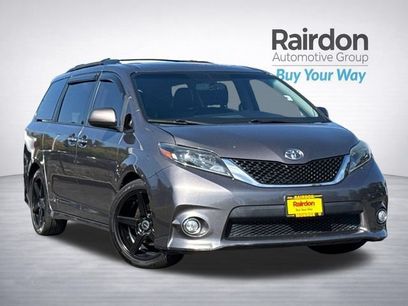 Used 2015 Toyota Sienna SE w/ SE Preferred Package
