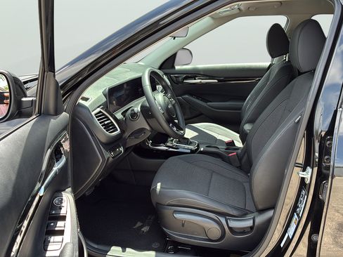 Used 2024 Kia Seltos S FWD image 13