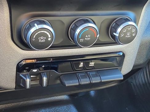 Used 2024 RAM 2500 Tradesman AWD/4WD image 16