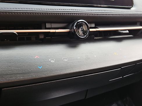 Certified 2023 Nissan Ariya AWD image 15