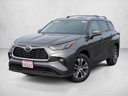Used 2022 Toyota Highlander XLE