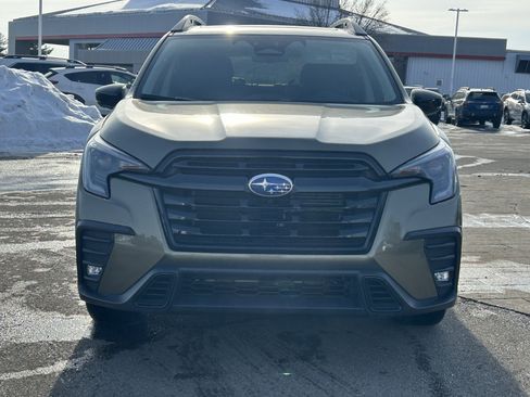 Used 2025 Subaru Ascent Bronze Edition w/ Onyx Package image 2