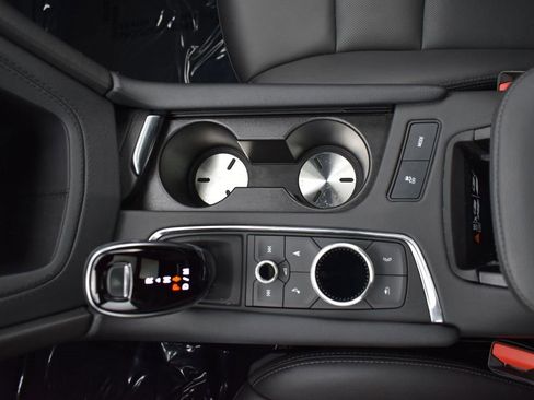 Certified 2025 Cadillac XT5 Premium Luxury image 22