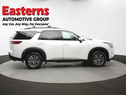 Used 2024 Nissan Pathfinder SV w/ SV Premium Package AWD/4WD image 49