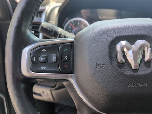 Used 2019 RAM 1500 Laramie AWD/4WD image 18