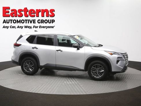 Used 2024 Nissan Rogue S FWD image 46