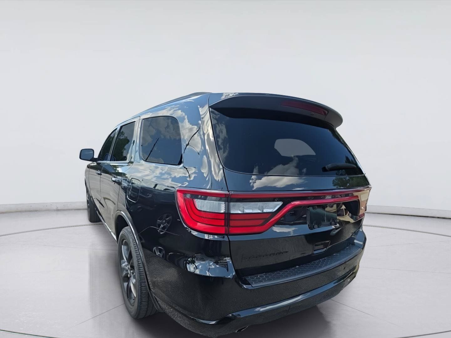 Used 2024 Dodge Durango GT w/ Blacktop Package RWD image 3