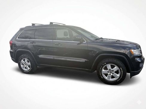 Used 2013 Jeep Grand Cherokee Laredo w/ Laredo E Group image 4