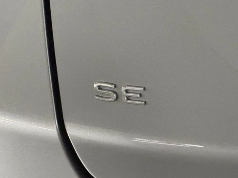 New 2026 Volkswagen Atlas Cross Sport SE image 35