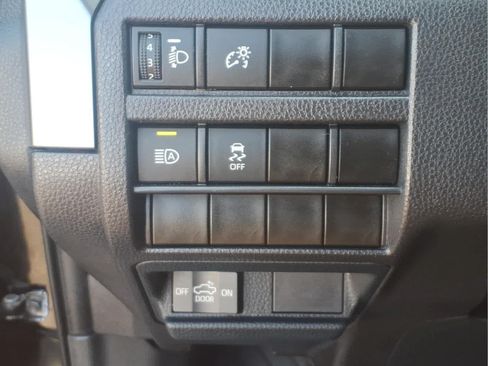 Used 2024 Toyota Tacoma SR5 AWD/4WD image 19