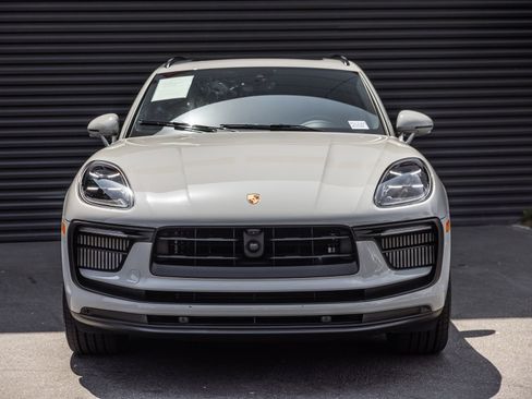 Certified 2026 Porsche Macan S AWD/4WD image 7