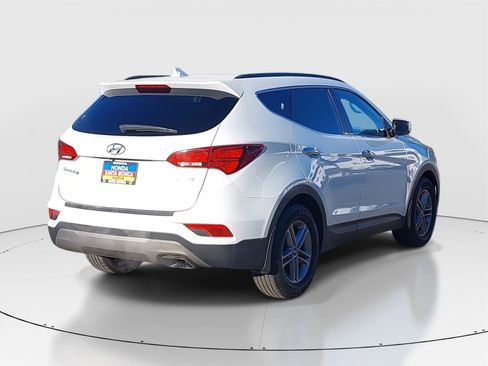 Used 2018 Hyundai Santa Fe Sport image 5