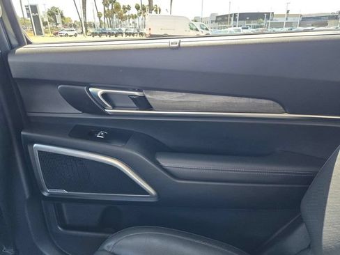 Used 2021 Kia Telluride EX FWD image 12