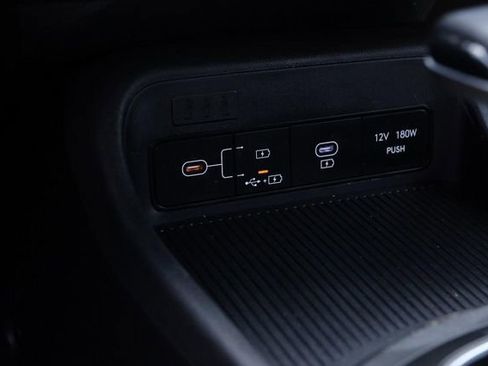 Used 2025 Hyundai Kona SE FWD image 19
