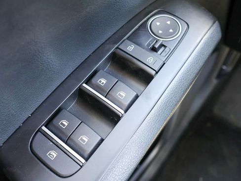 Used 2025 Kia Soul LX w/ LX Technology Package image 16