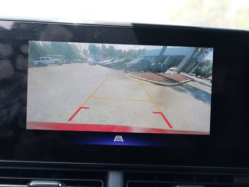 Used 2025 Chevrolet Trax LT image 23