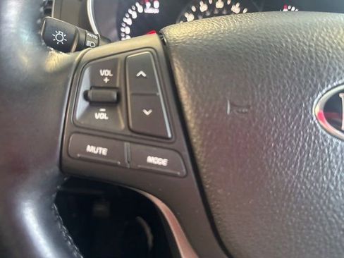 Used 2014 Kia Sorento EX image 16