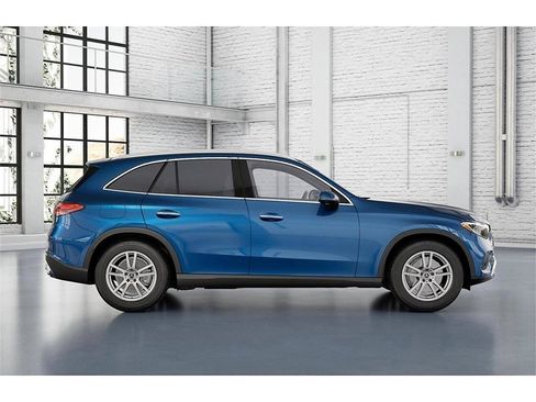 New 2026 Mercedes-Benz GLC 300 4MATIC image 2