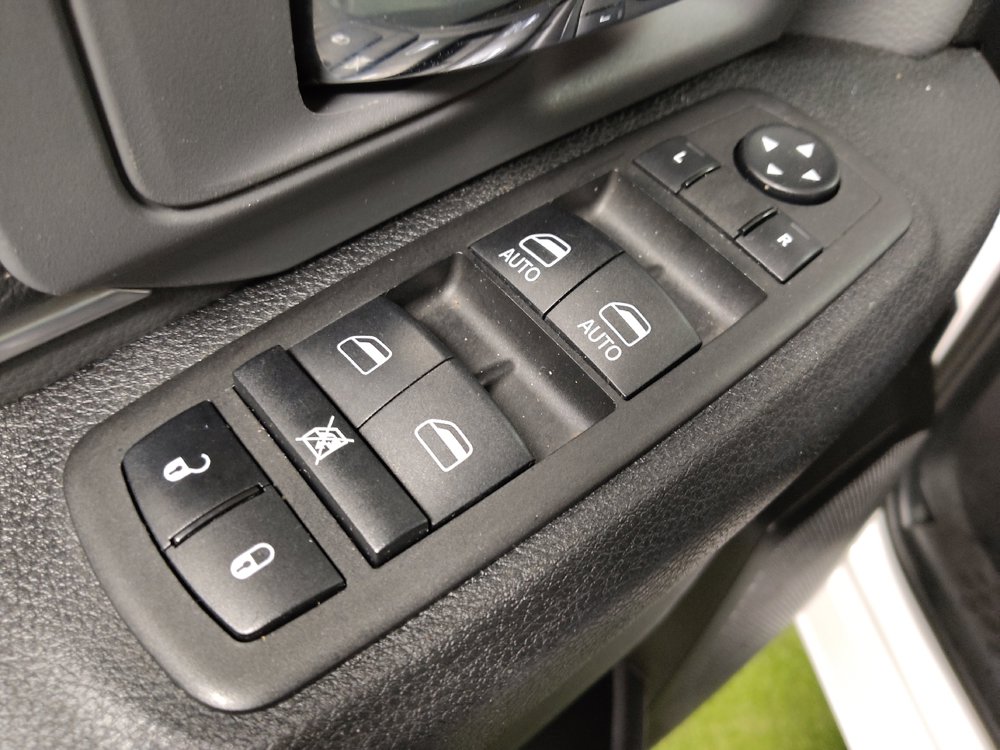 Used 2023 RAM 1500 Classic SLT w/ Trailer & Traction Group AWD/4WD image 27