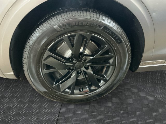 Used 2023 Genesis GV70 2.5T AWD/4WD image 15