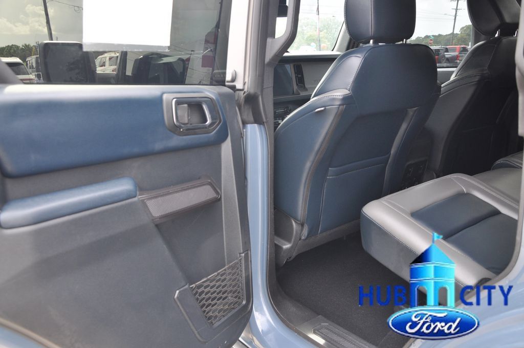 Used 2024 Ford Bronco Outer Banks AWD/4WD image 13