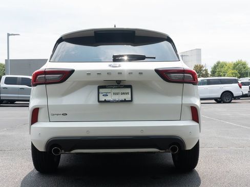 Used 2024 Ford Escape ST-Line w/ Tech Pack #1 FWD image 8