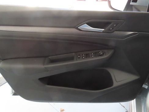 New 2026 Volkswagen GTI SE FWD image 10