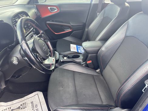 Used 2020 Kia Soul GT-Line Turbo FWD image 9