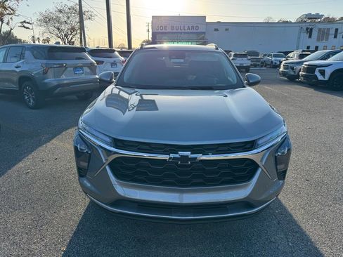 New 2026 Chevrolet Trax LT w/ Driver Confidence Package image 2