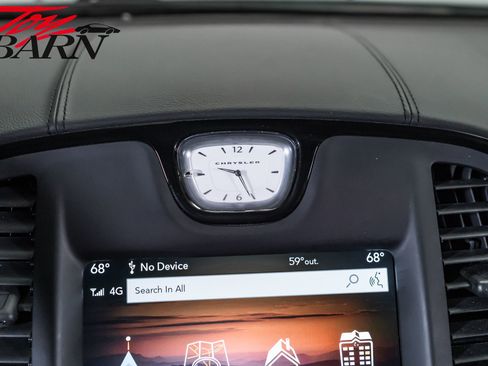 Used 2023 Chrysler 300 C RWD image 37