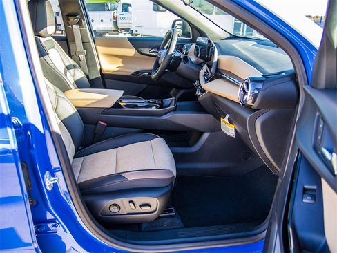 New 2026 Chevrolet Equinox ACTIV w/ Convenience Package III image 13