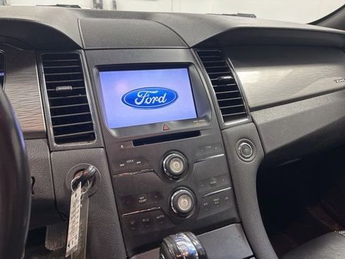 Used 2013 Ford Taurus SEL image 24