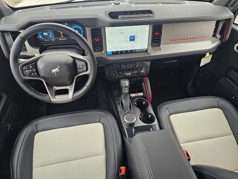 New 2026 Ford Bronco Outer Banks AWD/4WD image 10