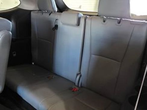 Used 2022 Toyota Highlander XLE image 29