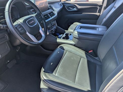 Used 2024 GMC Yukon SLT image 10