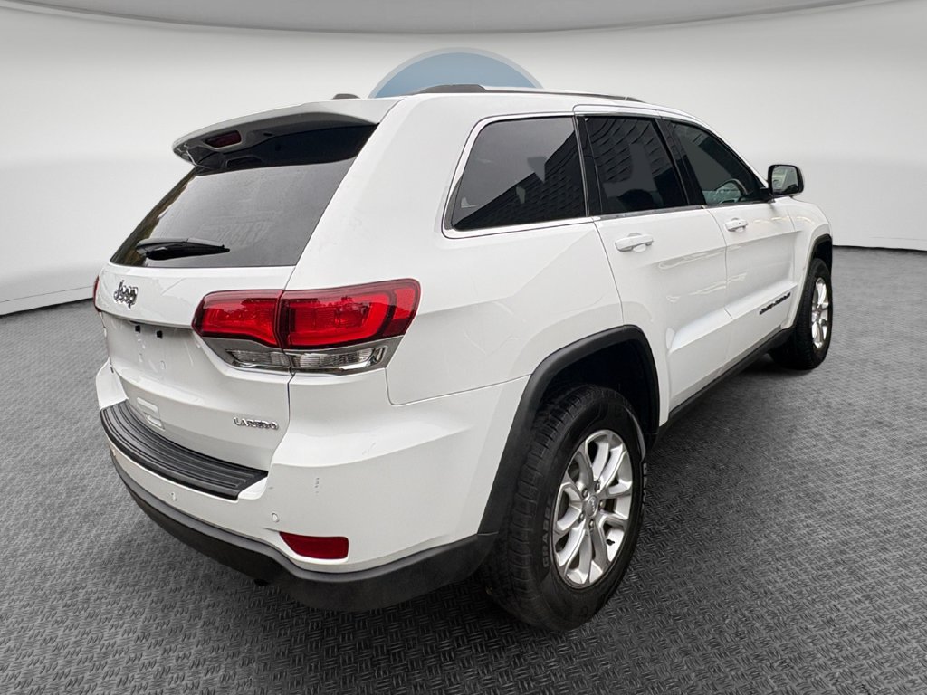Certified 2021 Jeep Grand Cherokee Laredo AWD/4WD image 3