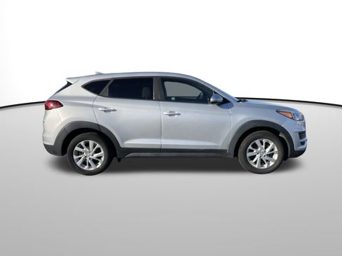 Used 2019 Hyundai Tucson SE image 2