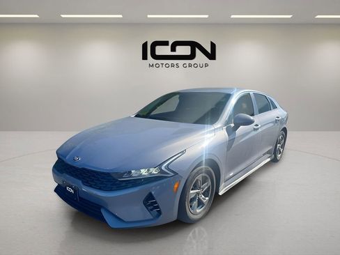 Used 2021 Kia K5 LXS image 2